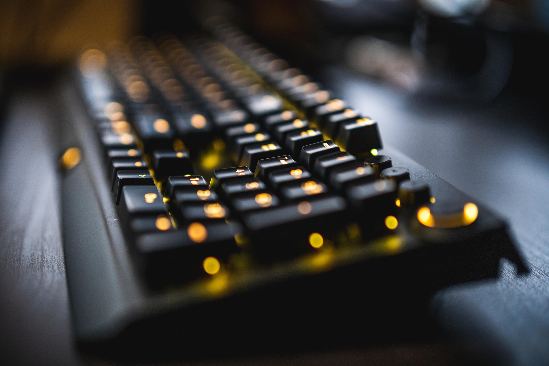 keyboard-4759500_1920